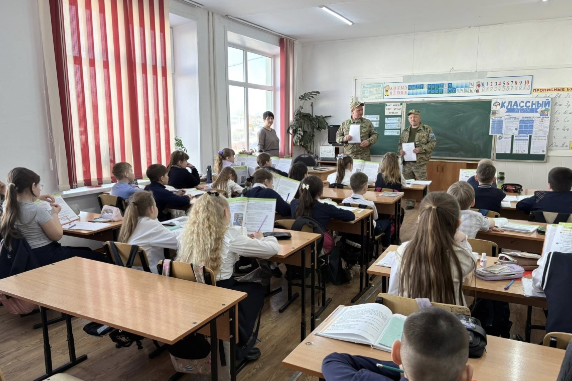 Ежегодно 1 апреля отмечается экологический праздник - Международный день птиц, целью которого является сохранение их видового разнообразия и численности.