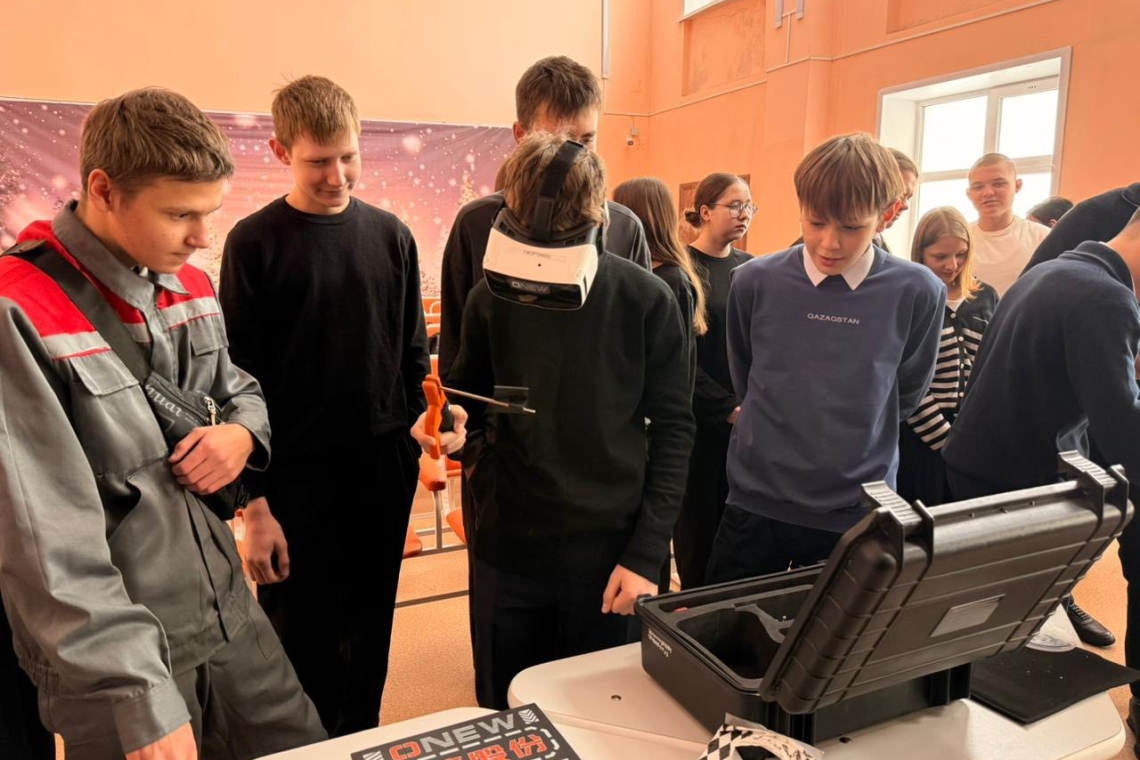 В рамках реализации плана профориентационной работы для учащихся 9-х классов были организованы мастер-классы от студентов и преподавателей Строительно-технологического колледжа г. Кокшетау.